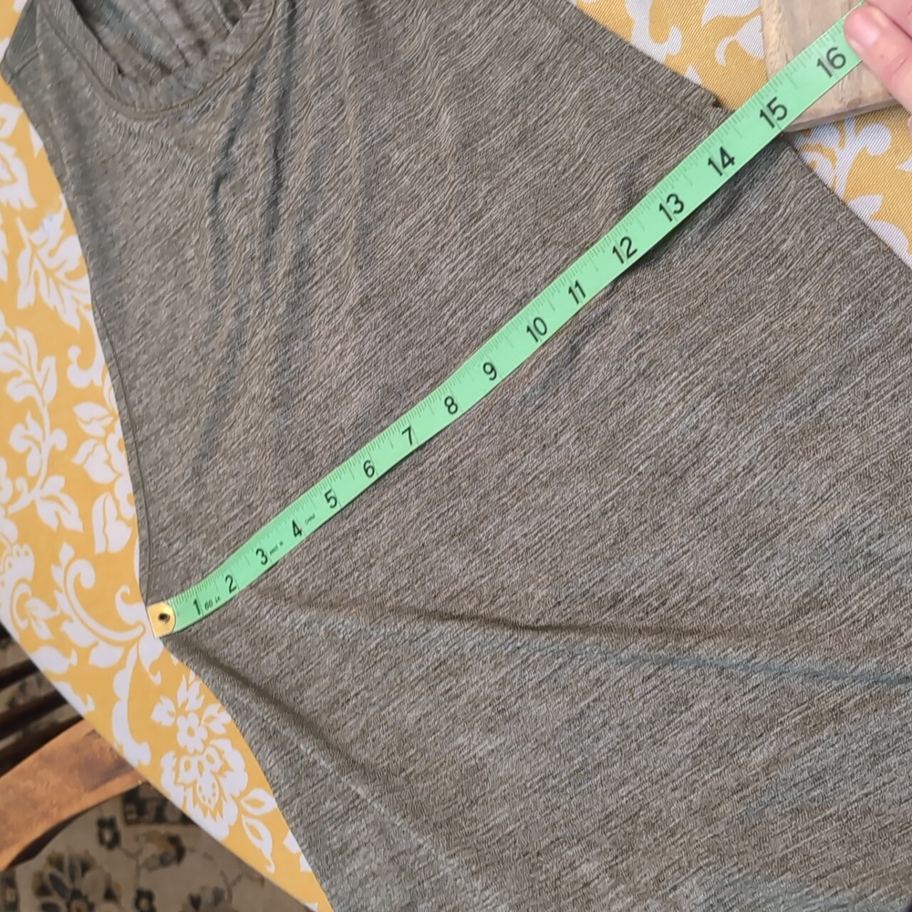 Lululemon - Picture 4 of 6
